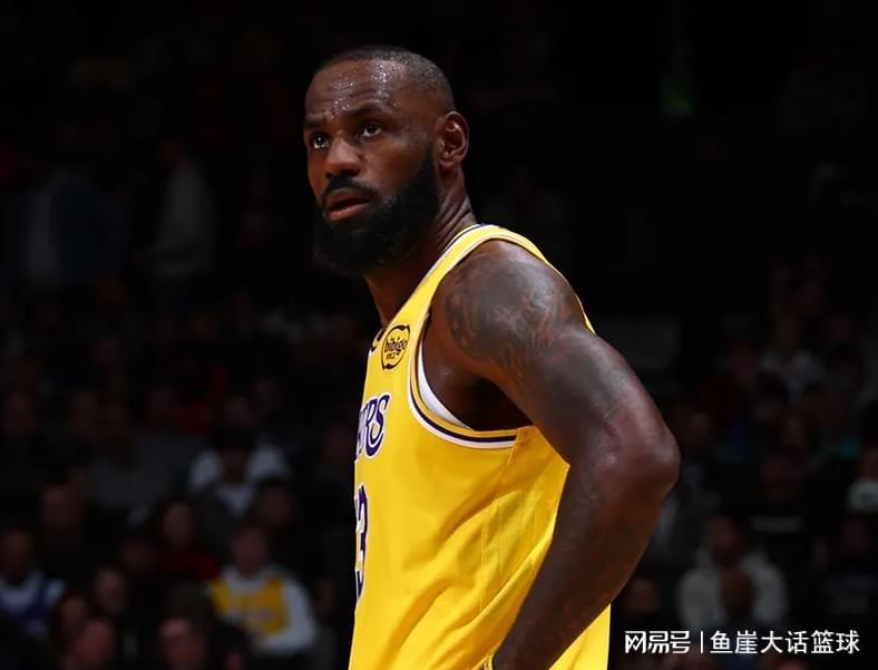 开云体育-大爆冷！东契奇39+4难救主，三球30+11平纪录，老詹29+9提前离场