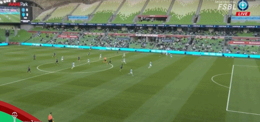 开云体育-墨尔本城2-1逆转奥克兰FC,卡普托点射,梅梅蒂破门