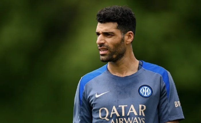 开云体育-战火遮蔽真相，塔雷米的“抉择”让无数网友破防，也让无数网友唏嘘_新浪新闻