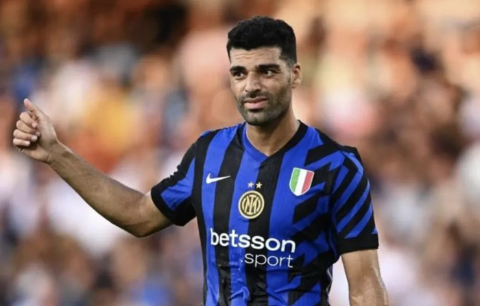 开云体育-战火遮蔽真相，塔雷米的“抉择”让无数网友破防，也让无数网友唏嘘_新浪新闻