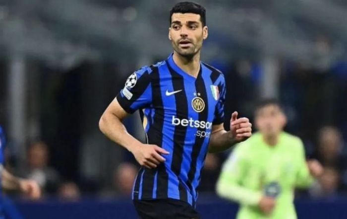 开云体育-战火遮蔽真相，塔雷米的“抉择”让无数网友破防，也让无数网友唏嘘_新浪新闻