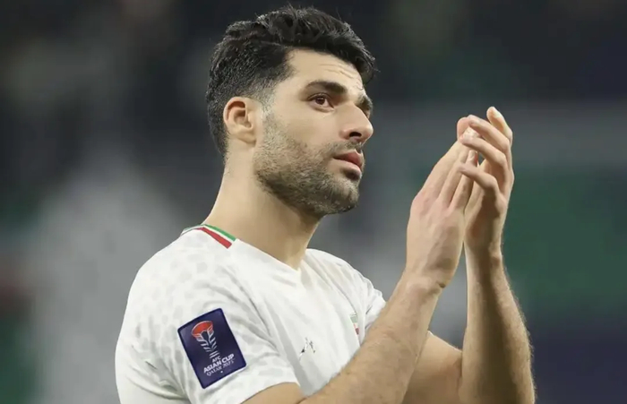 开云体育-战火遮蔽真相，塔雷米的“抉择”让无数网友破防，也让无数网友唏嘘_新浪新闻