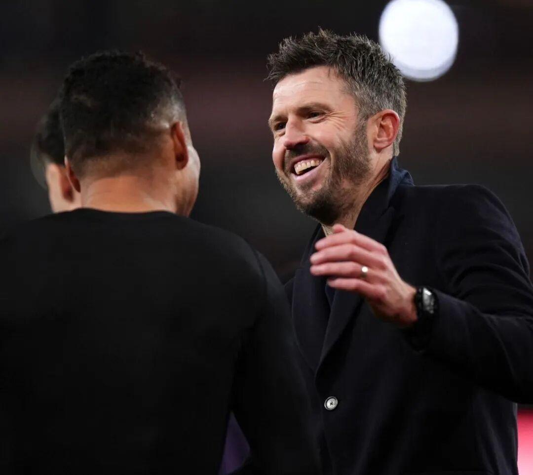 开云体育-星报:B费将在赛季结束后再决定自己的未来;罗马诺:曼联将全力推进梅努的续约