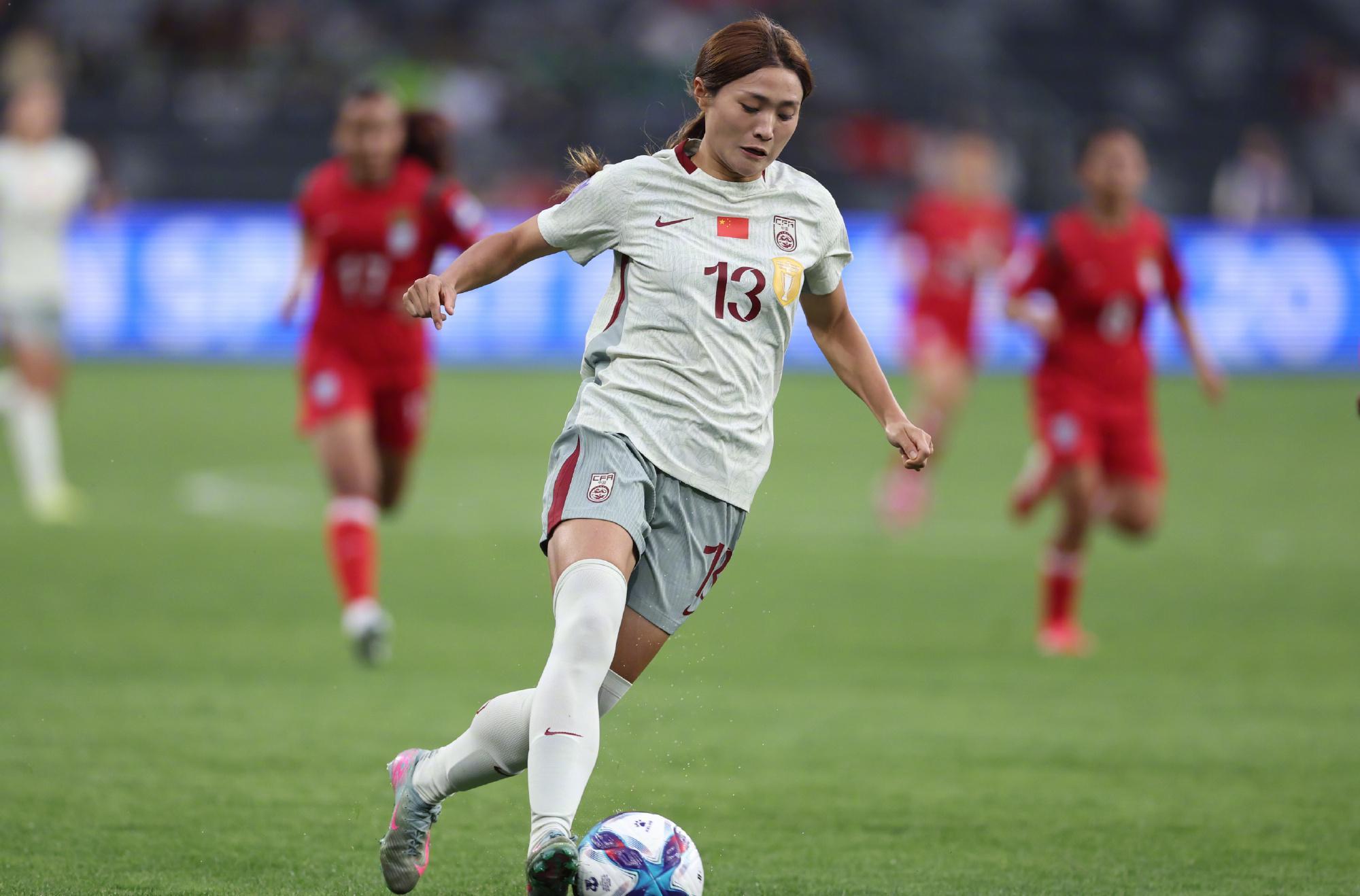 2-0开门红!中国女足赢球赛后却传2坏消息,网友:和男足看齐了!