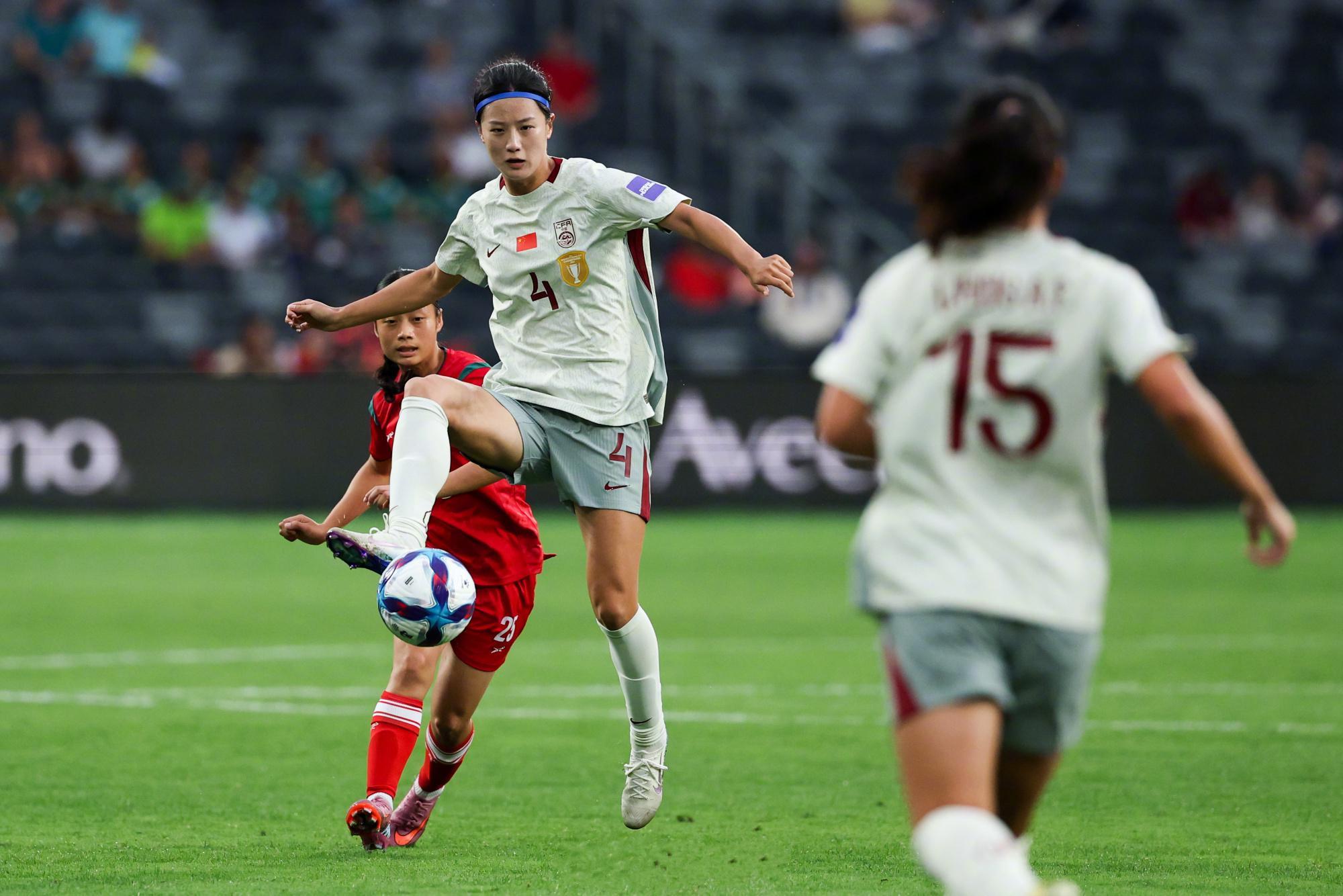 2-0开门红!中国女足赢球赛后却传2坏消息,网友:和男足看齐了!