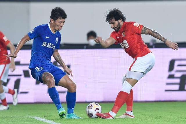 1627956862415036006.jpg 沧州轮换造惨败 古特比:比赛中还是有积极的一面