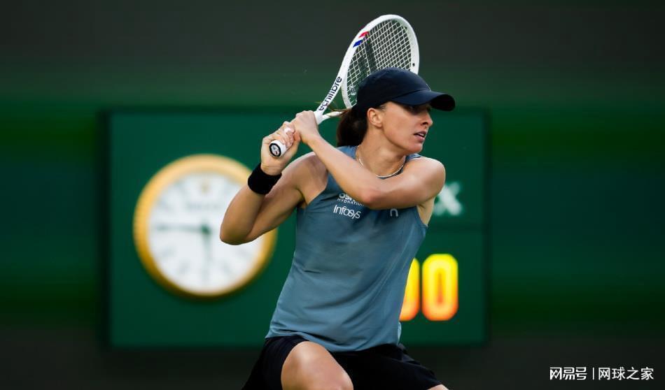 女单最意外比赛诞生！斯瓦泰克送蛋横扫火娃，追平两大名宿纪录